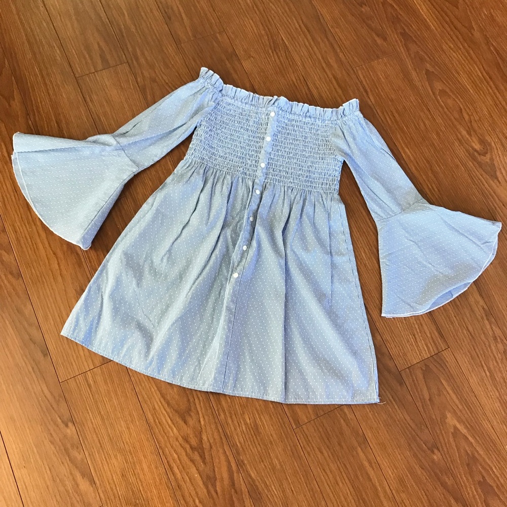 Romeo & Juliet Couture Off-The-Shoulder Dress